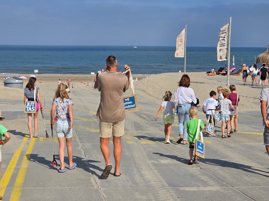 Jeugdnatuurclub ging strandjutten